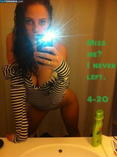 Kaya Scodelario Nago Przeciekłe zdjęcie #55