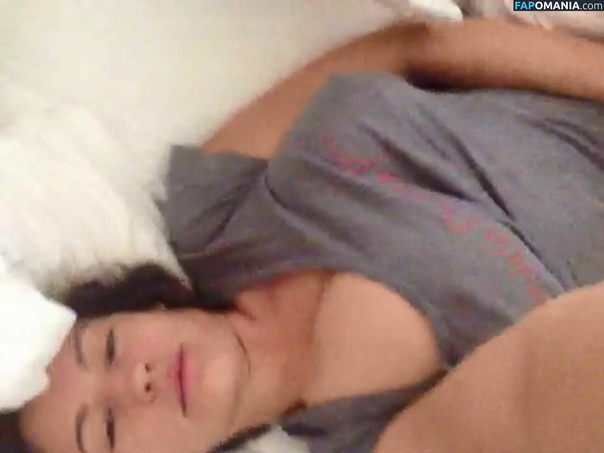 Kelly Brook Nago Przeciekłe zdjęcie #47