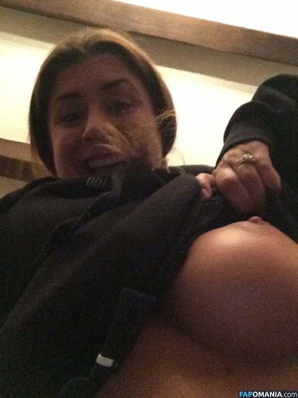 Kelly Hall Nago Przeciekłe zdjęcie #2