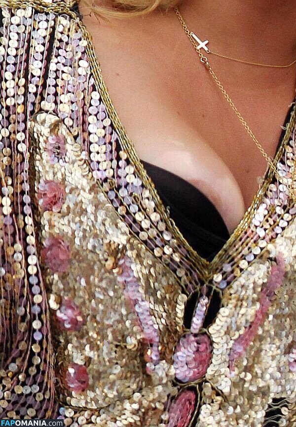 Kesha Nago Przeciekłe zdjęcie #2