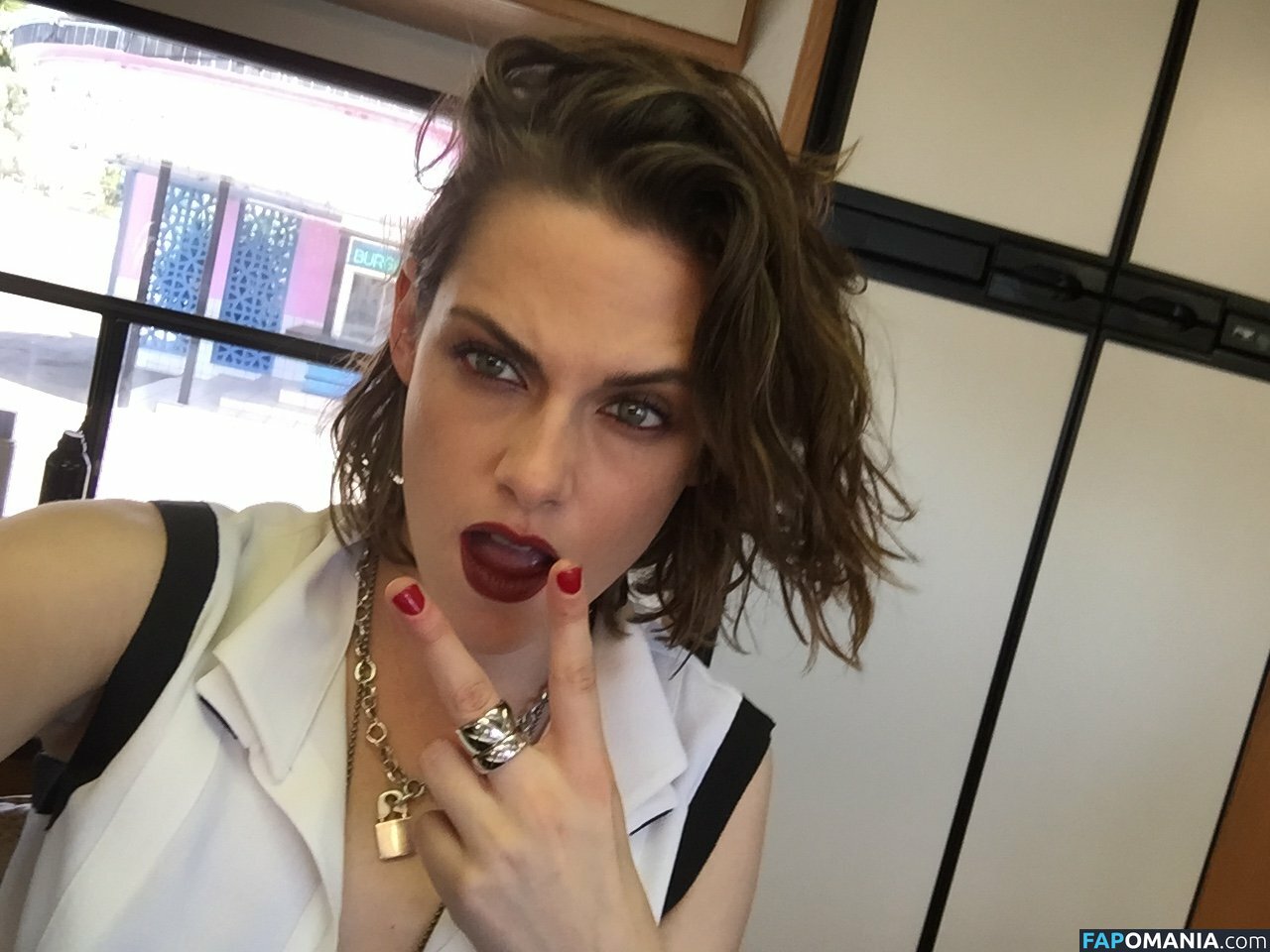 Kristen Stewart Nago Przeciekłe zdjęcie #307