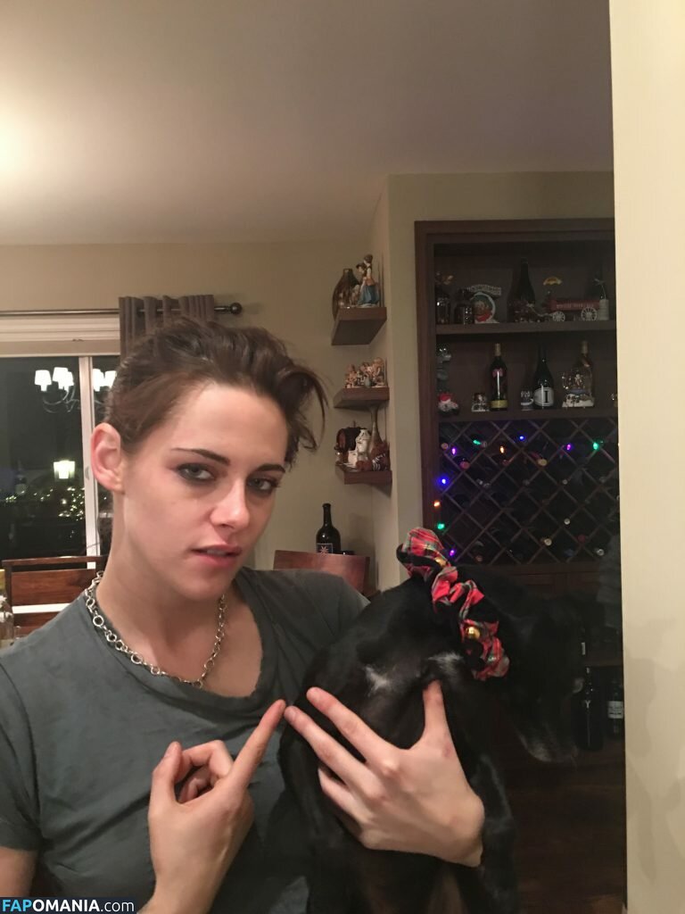 Kristen Stewart Nago Przeciekłe zdjęcie #316