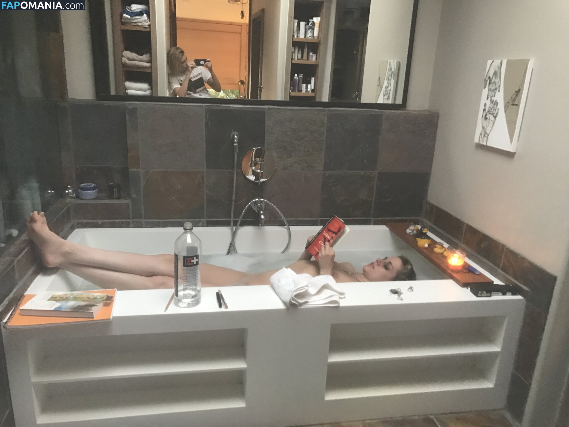 Kristen Stewart Nago Przeciekłe zdjęcie #398