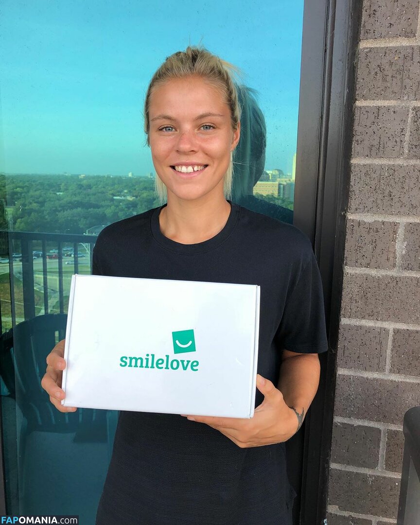 Kristie Mewis Nago Przeciekłe zdjęcie #29