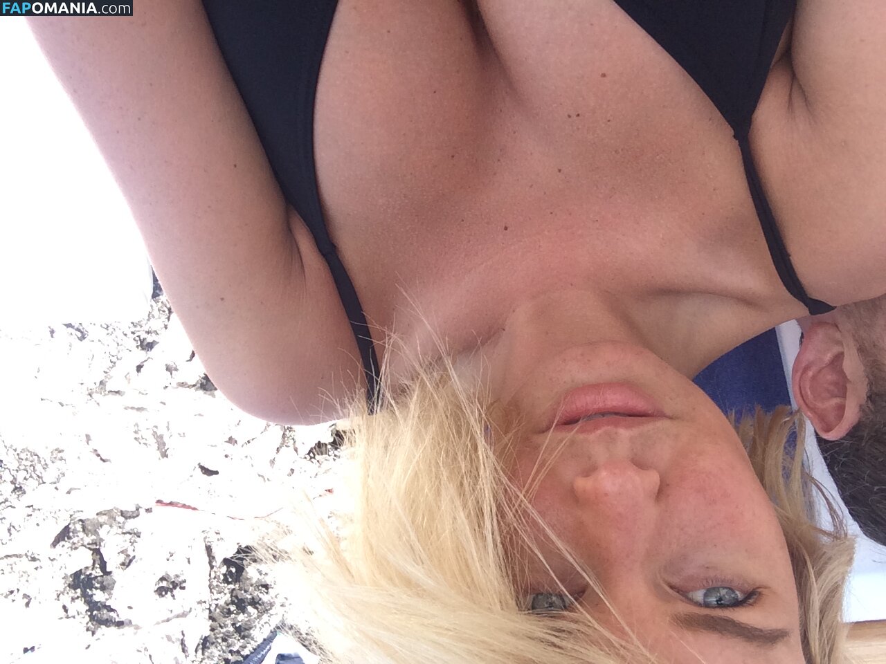 Lara Bingle Nago Przeciekłe zdjęcie #124