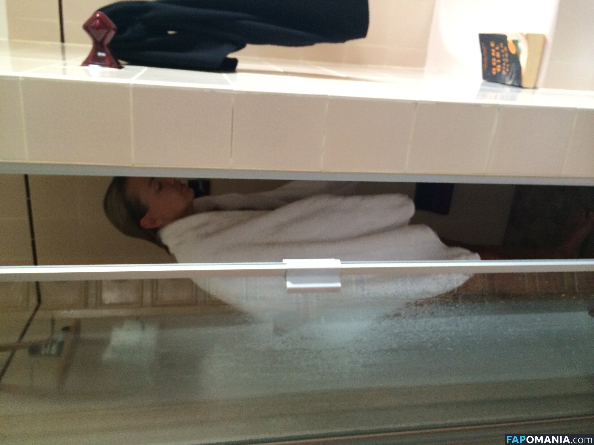 Lara Bingle Nago Przeciekłe zdjęcie #252