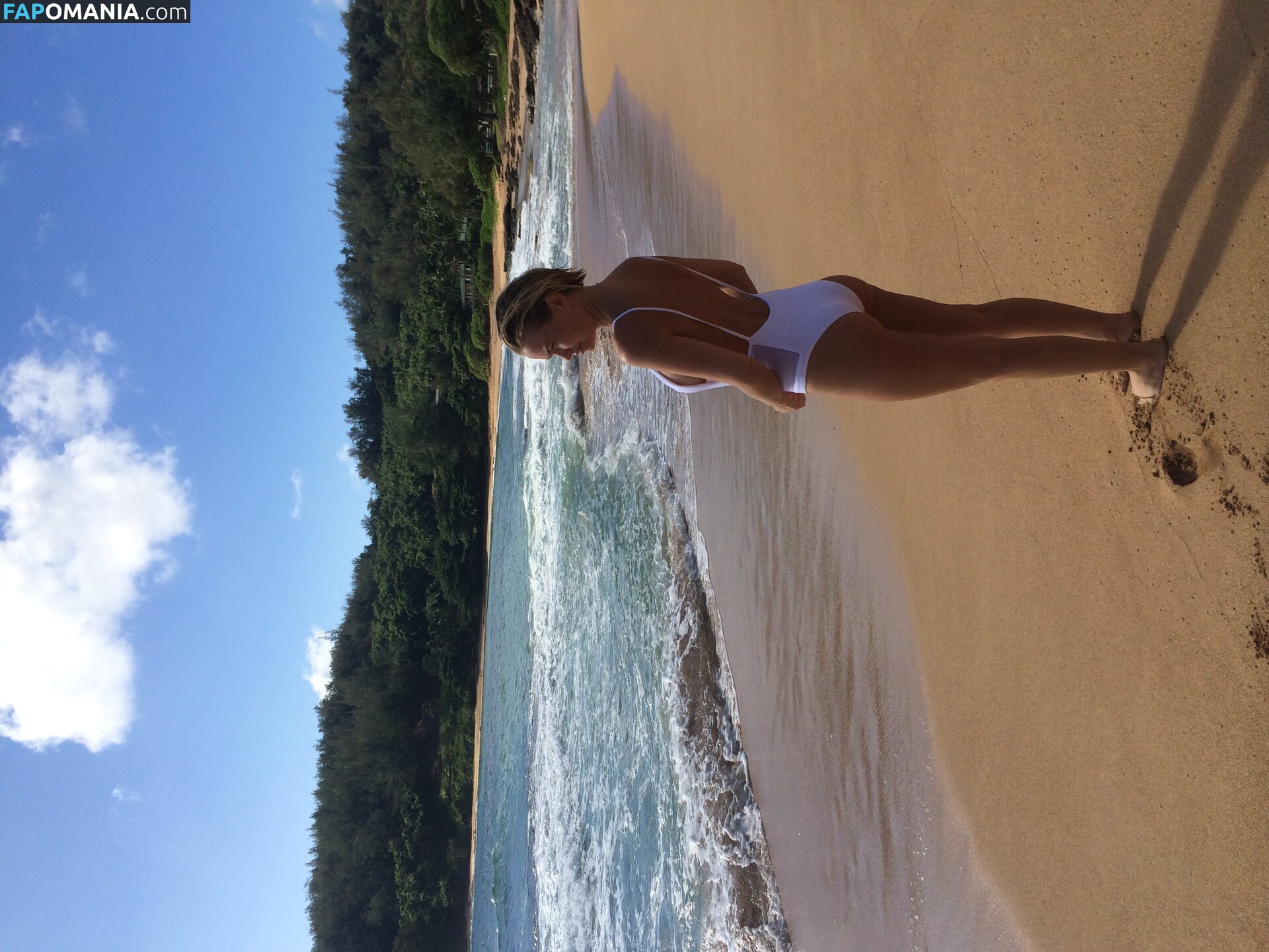 Lara Bingle Nago Przeciekłe zdjęcie #270