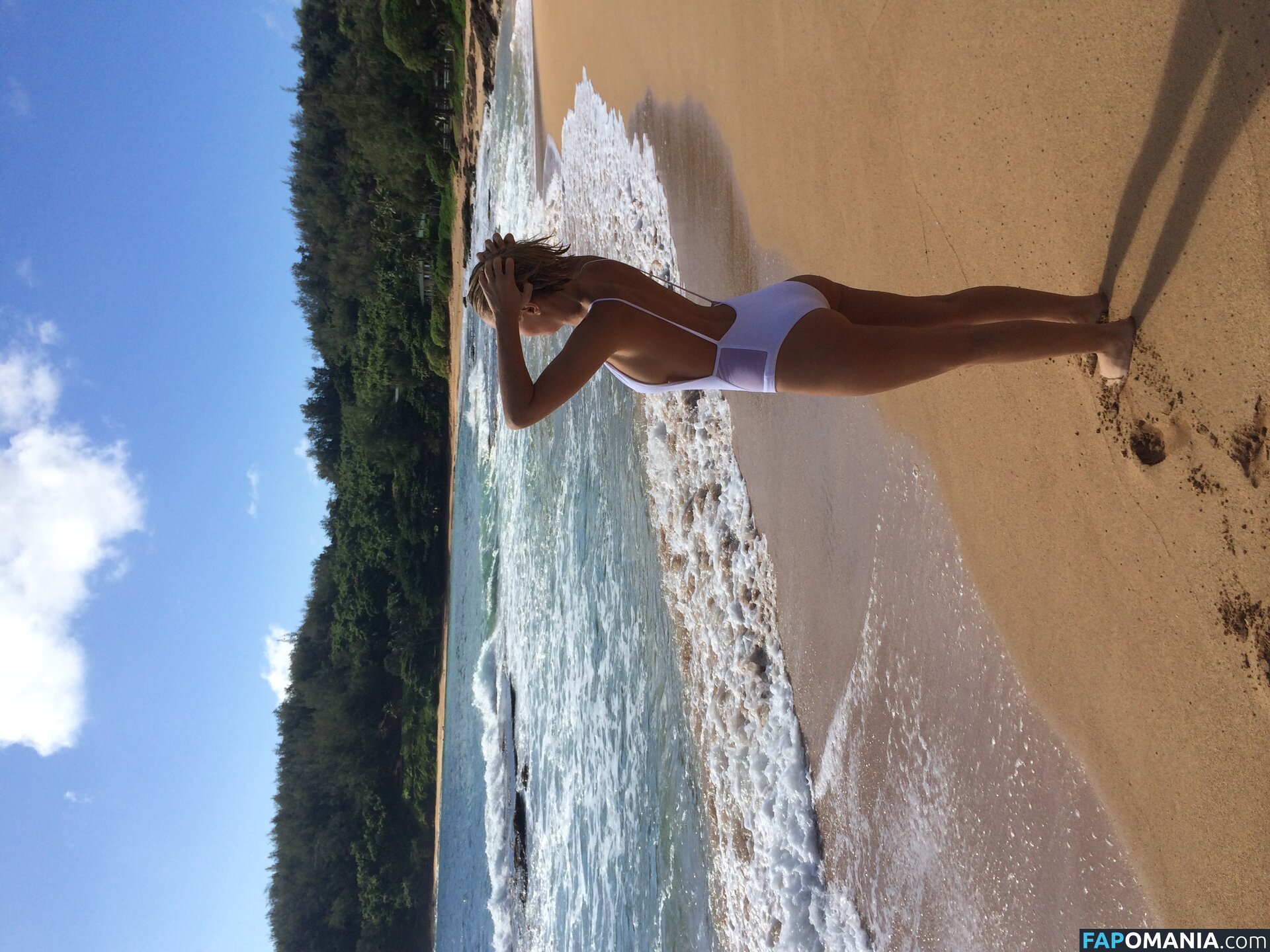 Lara Bingle Nago Przeciekłe zdjęcie #271