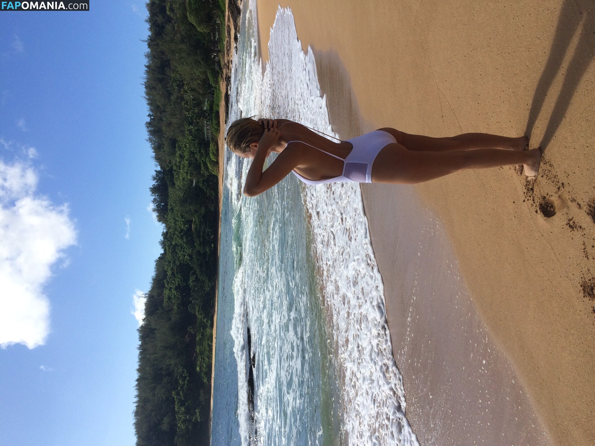 Lara Bingle Nago Przeciekłe zdjęcie #272