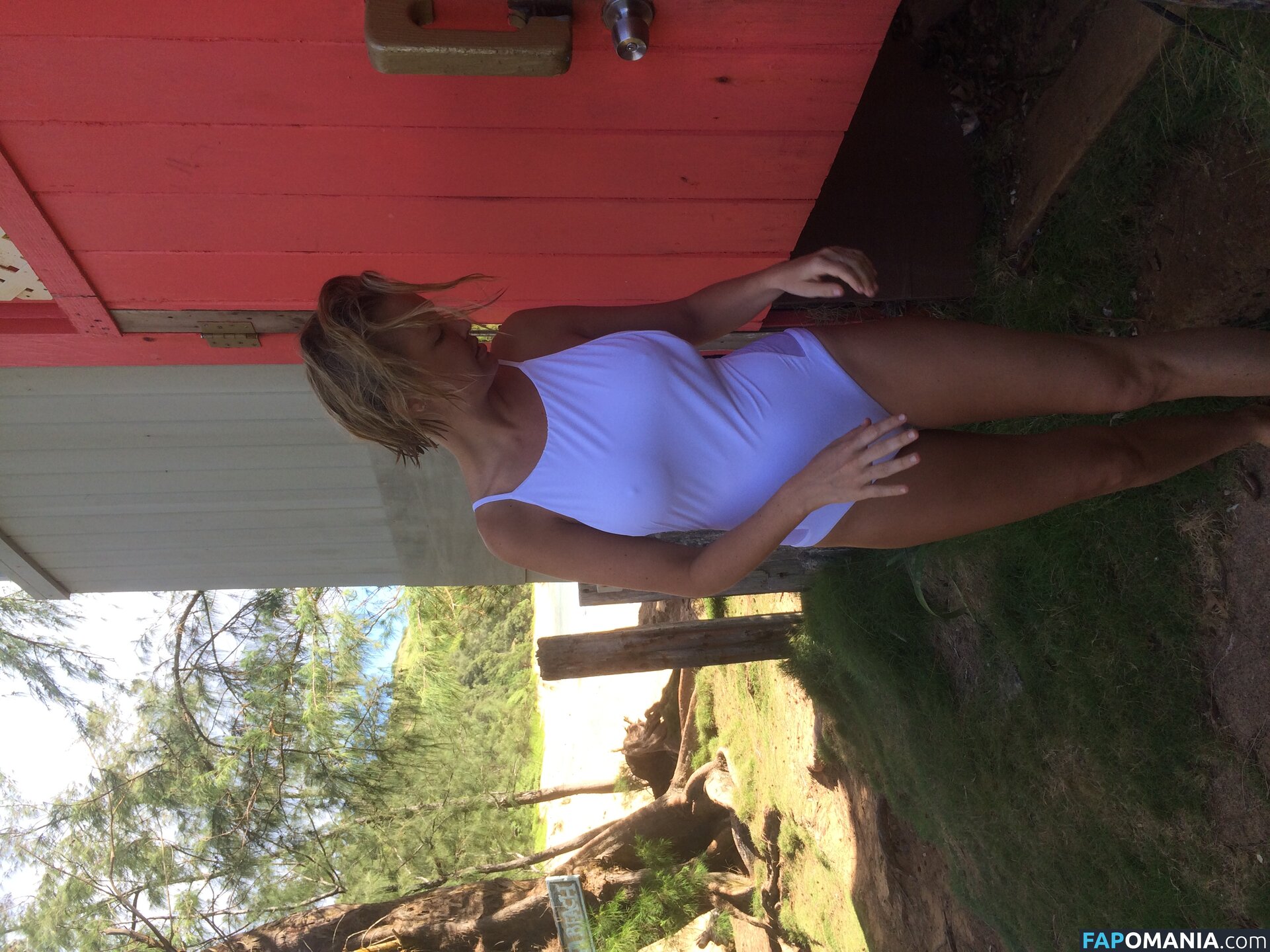 Lara Bingle Nago Przeciekłe zdjęcie #324