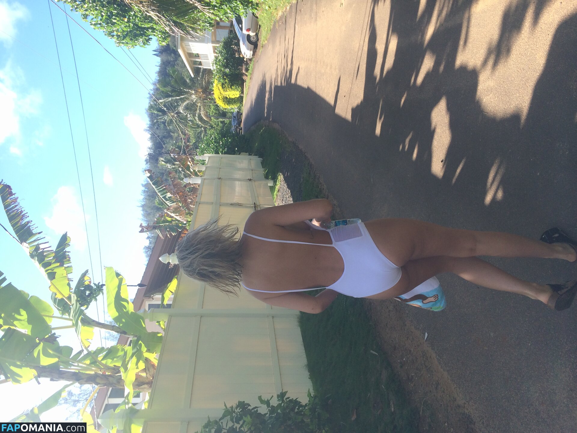 Lara Bingle Nago Przeciekłe zdjęcie #354