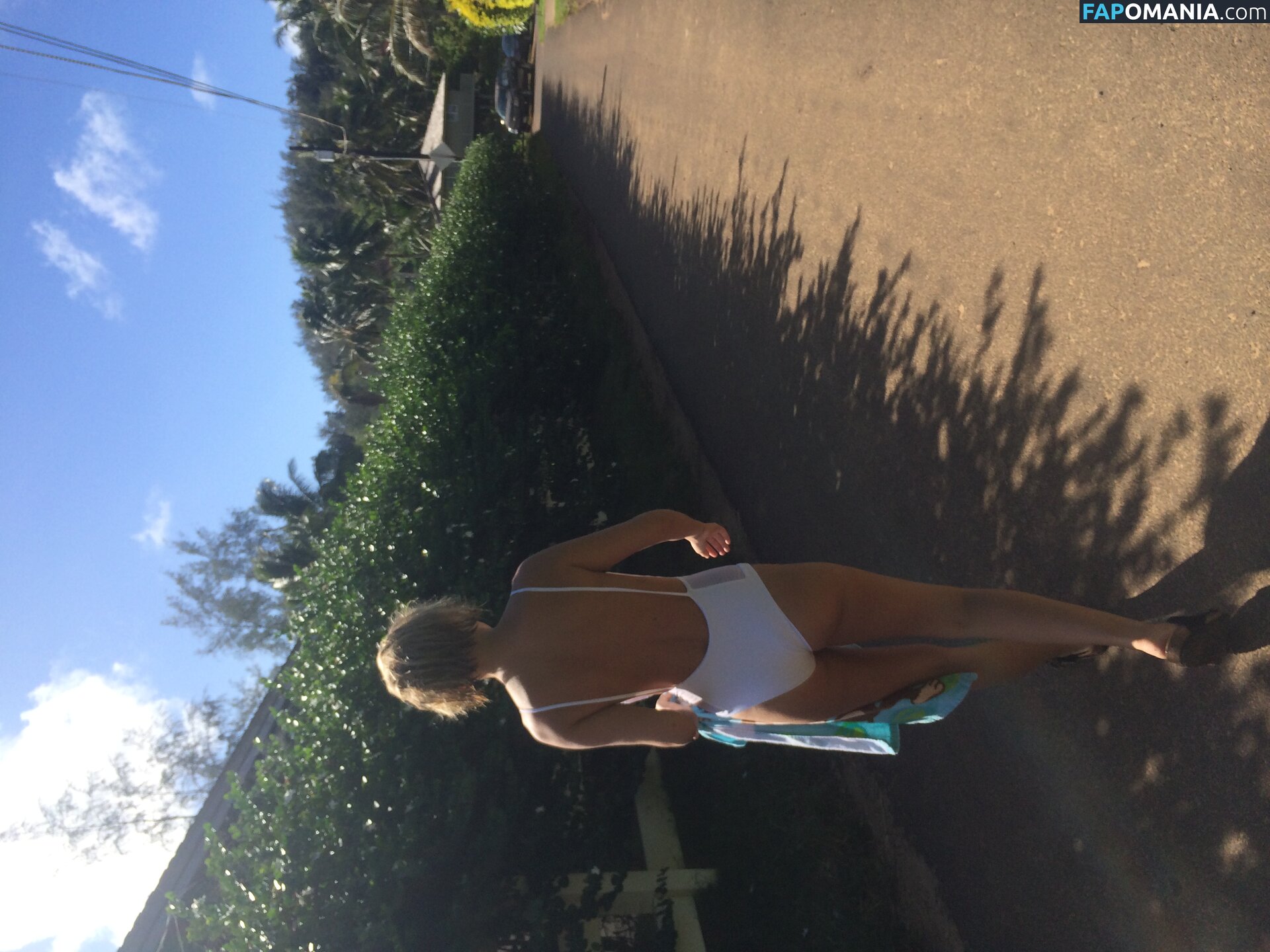 Lara Bingle Nago Przeciekłe zdjęcie #361