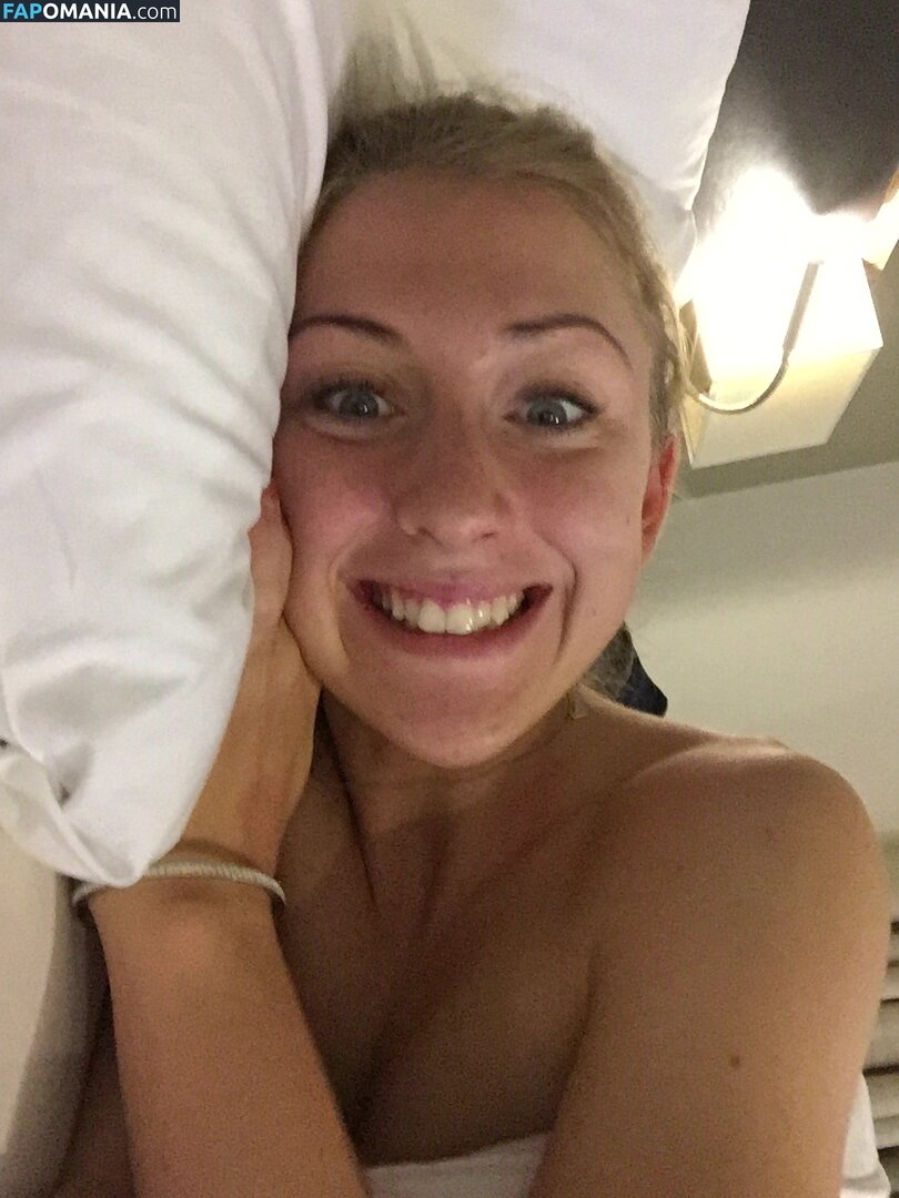 Laura Trott Nago Przeciekłe zdjęcie #7