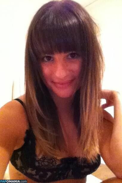 Lea Michele Nago Przeciekłe zdjęcie #8