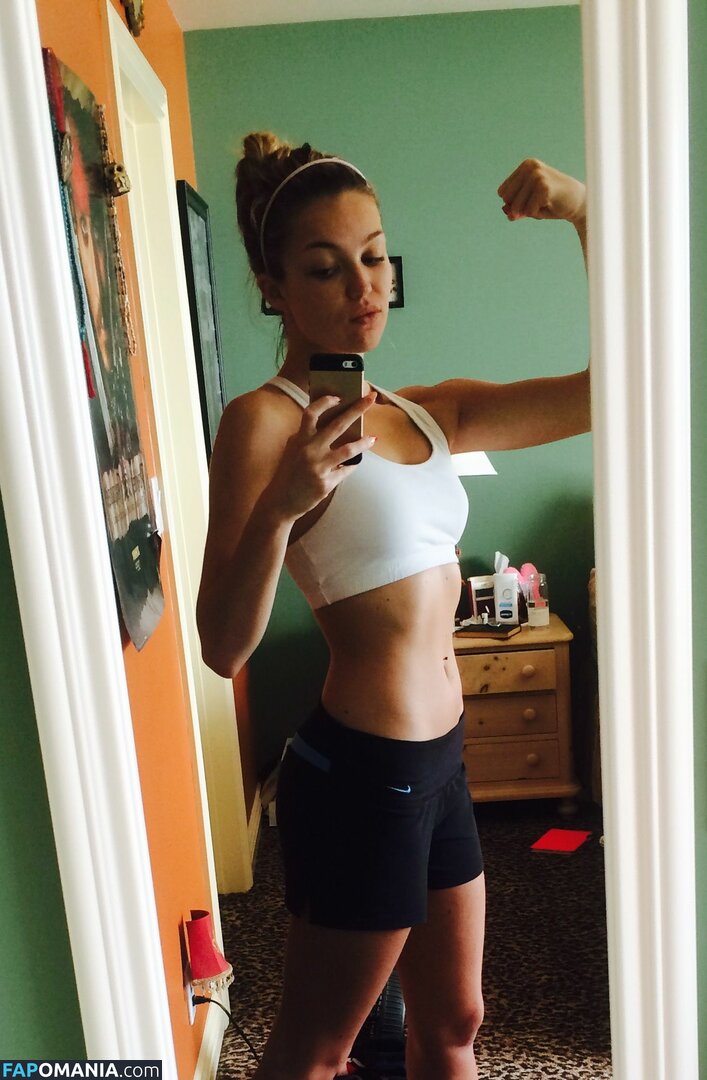 Lili Simmons Nago Przeciekłe zdjęcie #25