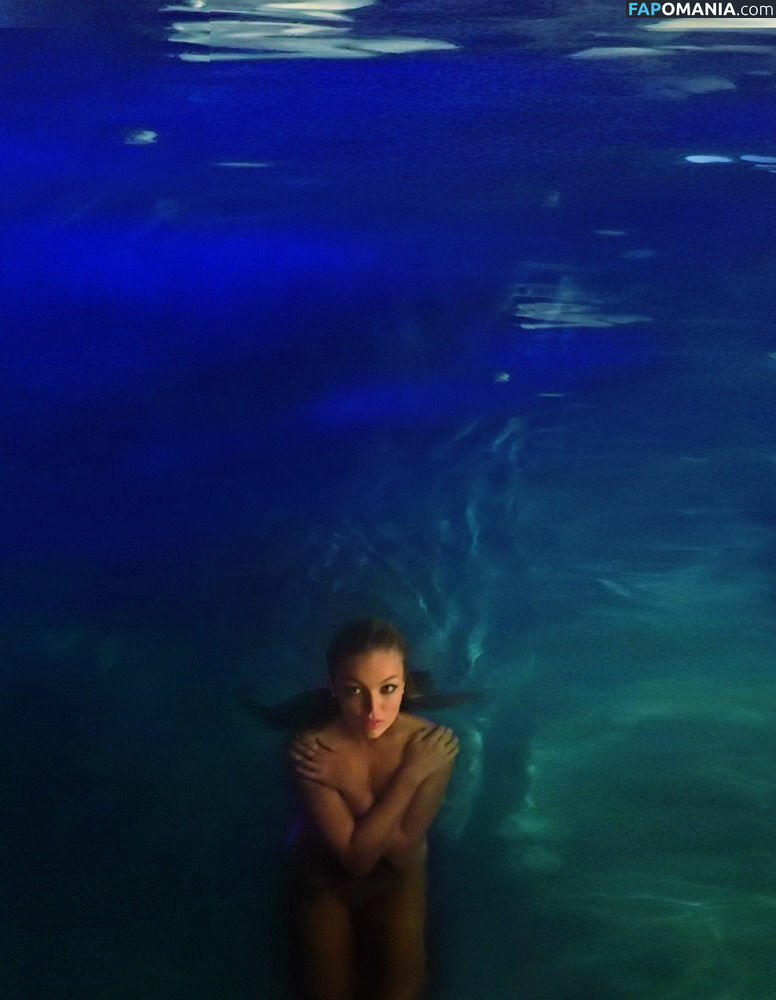 Lili Simmons Nago Przeciekłe zdjęcie #68