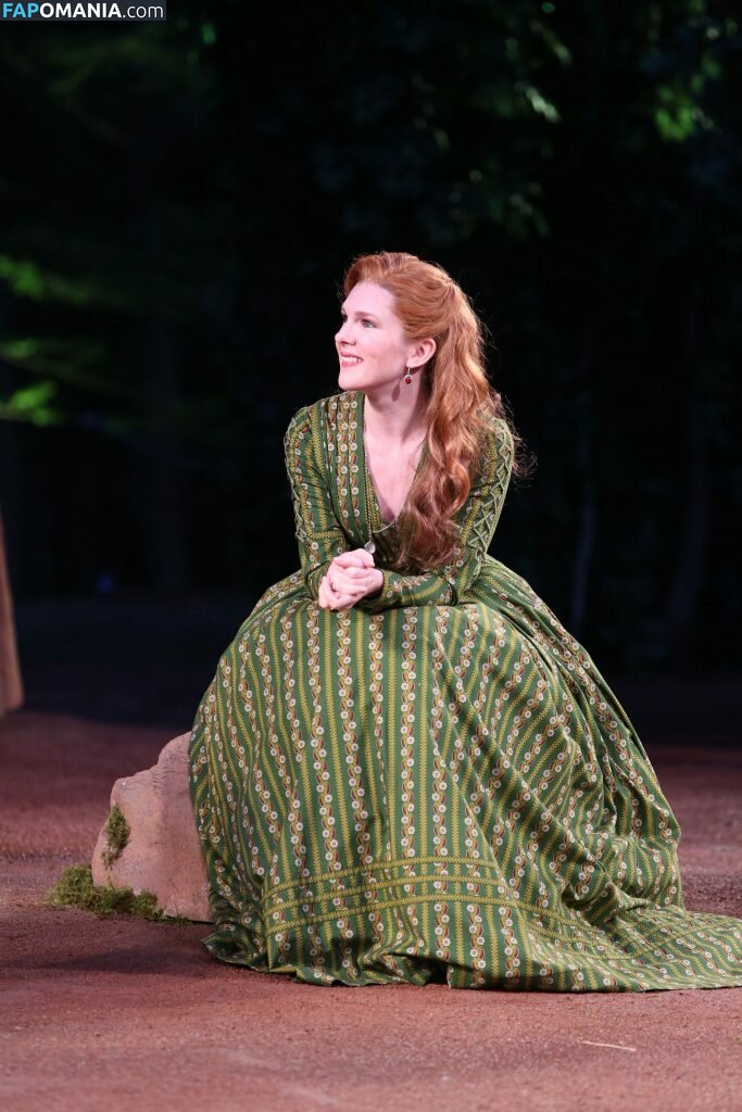 Lily Rabe Nago Przeciekłe zdjęcie #8