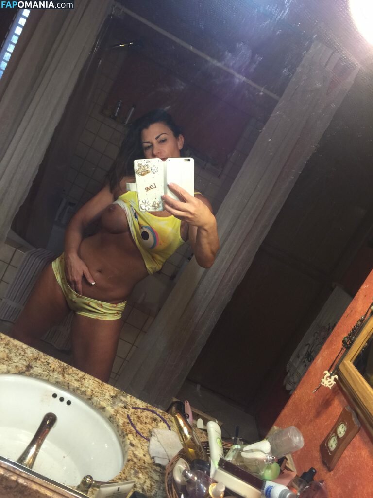 Lisa Marie Varon Nago Przeciekłe zdjęcie #4