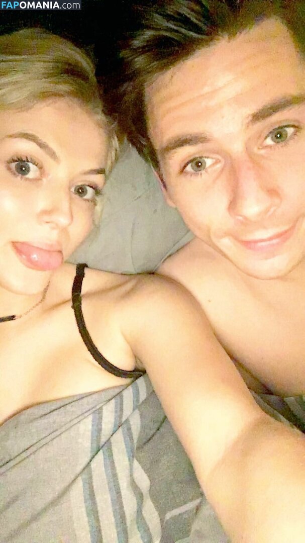 Lucy Fallon Nago Przeciekłe zdjęcie #4