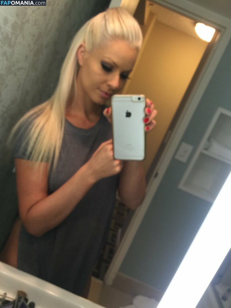 Maryse Mizanin Nago Przeciekłe zdjęcie #1