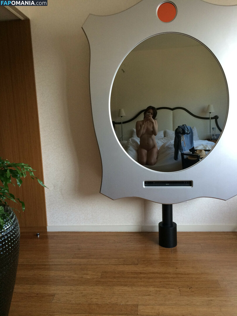 Megan Boone Nago Przeciekłe zdjęcie #3