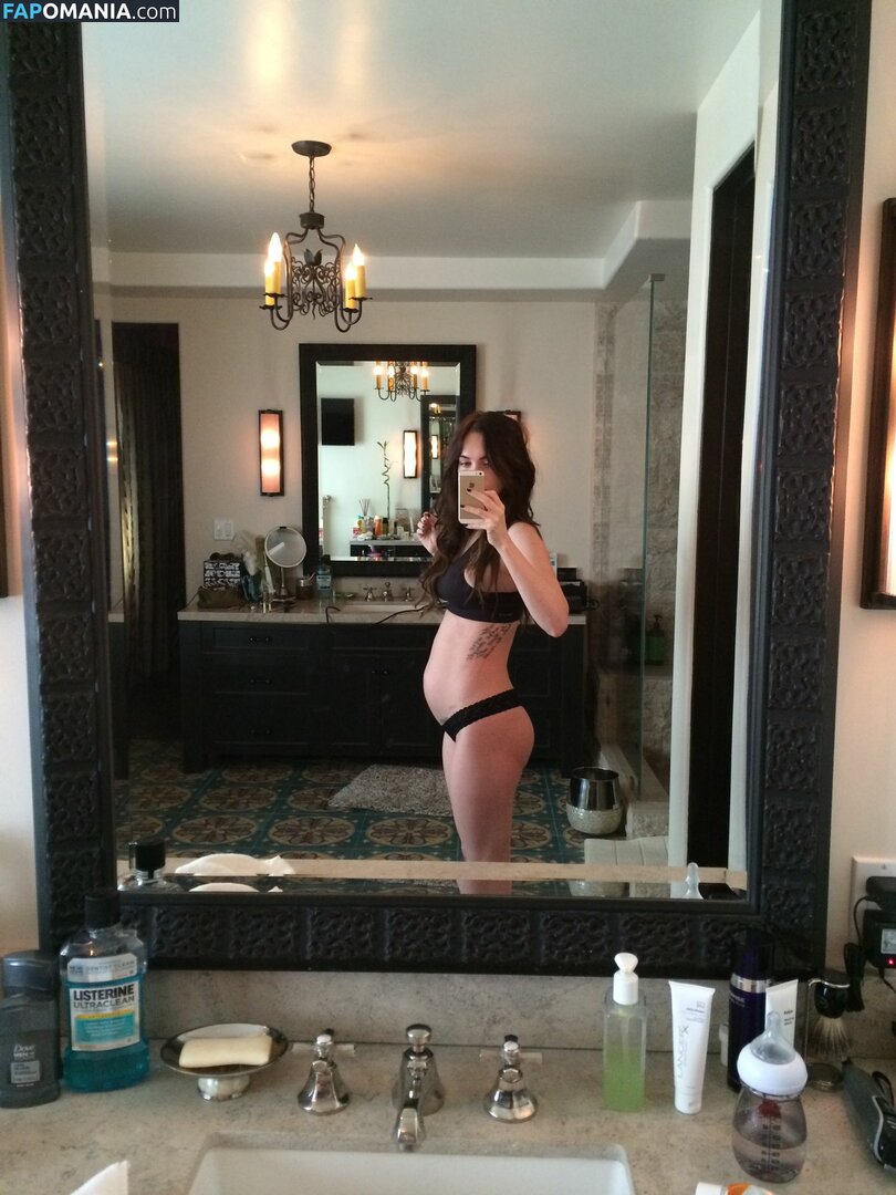 Megan Fox Nago Przeciekłe zdjęcie #12