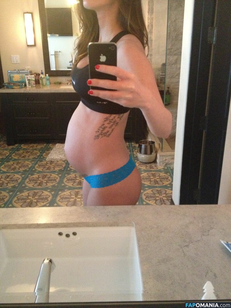 Megan Fox Nago Przeciekłe zdjęcie #17