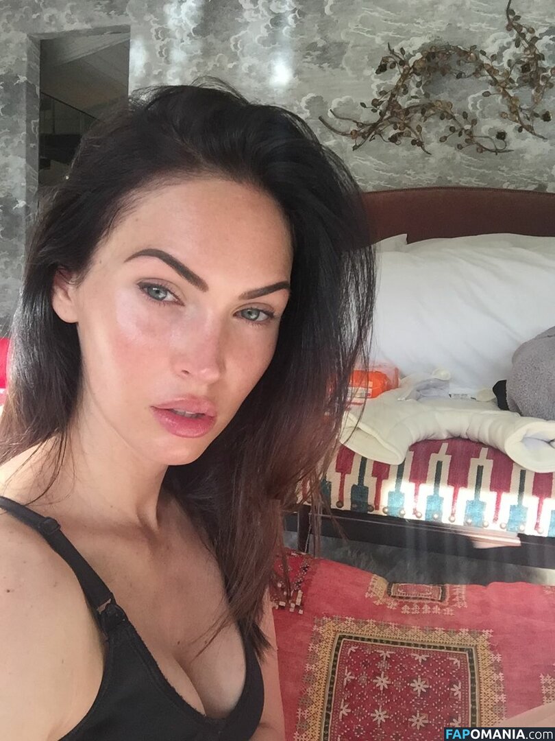 Megan Fox Nago Przeciekłe zdjęcie #33