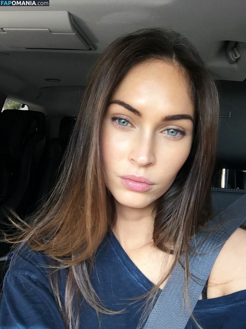Megan Fox Nago Przeciekłe zdjęcie #36
