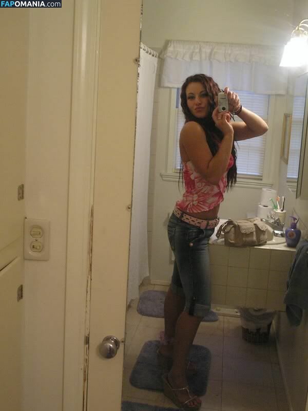 Miesha Tate Nago Przeciekłe zdjęcie #18