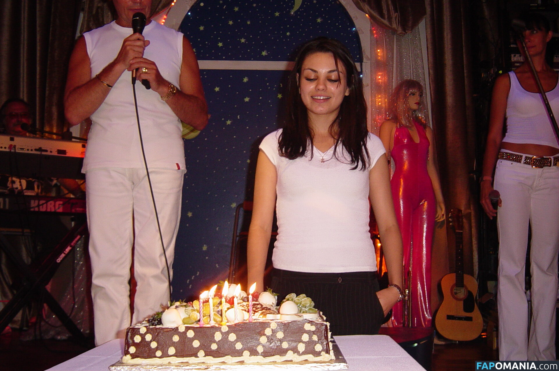 Mila Kunis Nago Przeciekłe zdjęcie #12