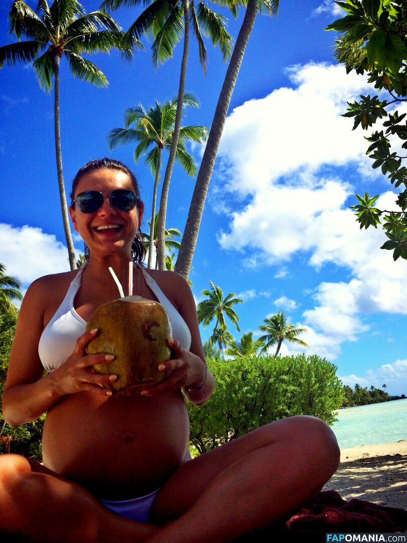 Mila Kunis Nago Przeciekłe zdjęcie #19