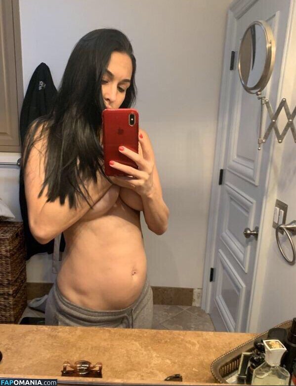 Nikki Bella Nago Przeciekłe zdjęcie #1
