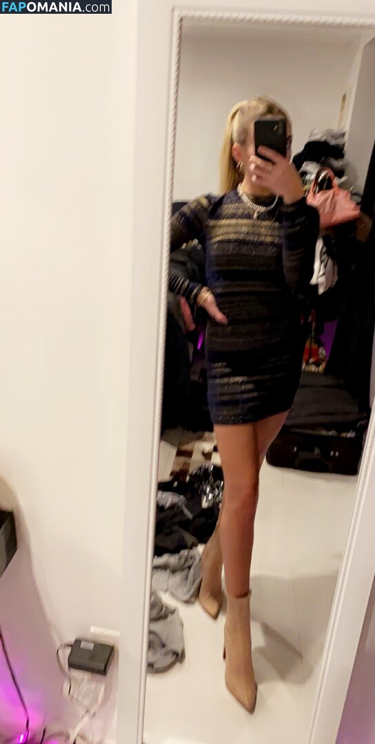 Noah Cyrus Nago Przeciekłe zdjęcie #59