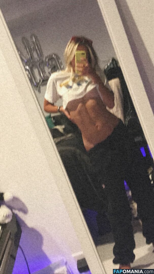 Noah Cyrus Nago Przeciekłe zdjęcie #104