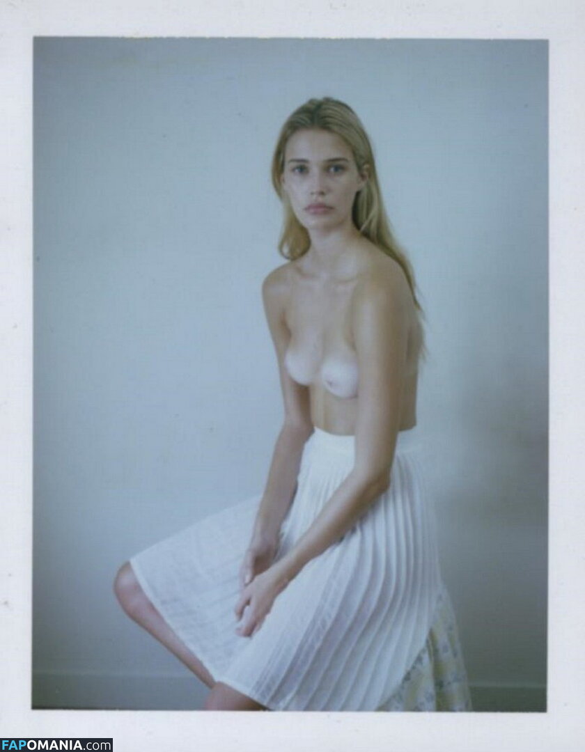 Noel Berry Nago Przeciekłe zdjęcie #218