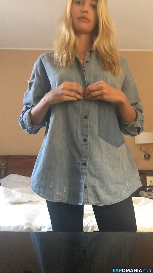 Noel Berry Nago Przeciekłe zdjęcie #320