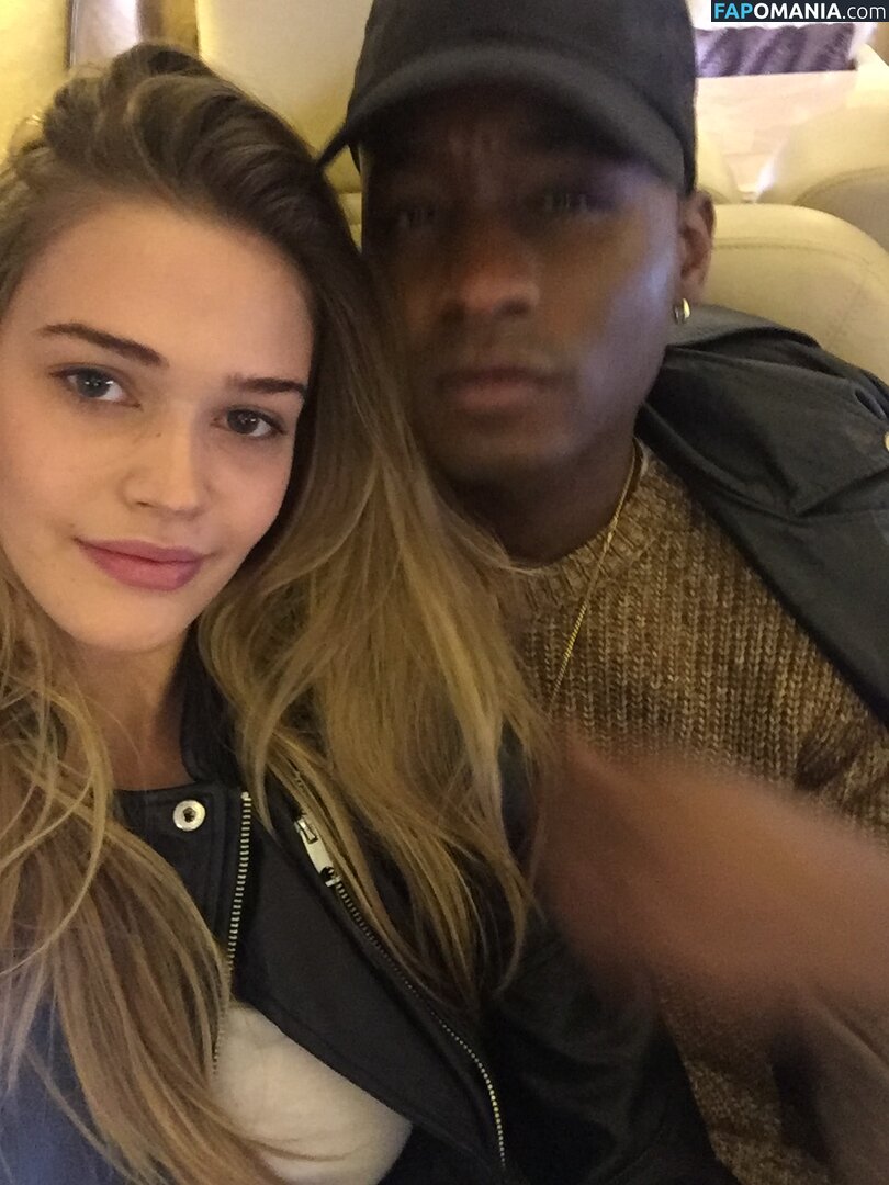 Noel Berry Nago Przeciekłe zdjęcie #343