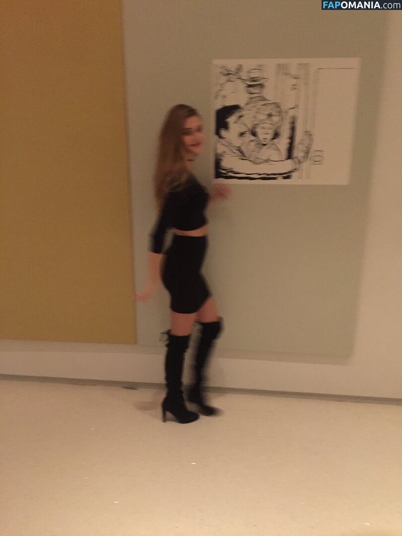 Noel Berry Nago Przeciekłe zdjęcie #348