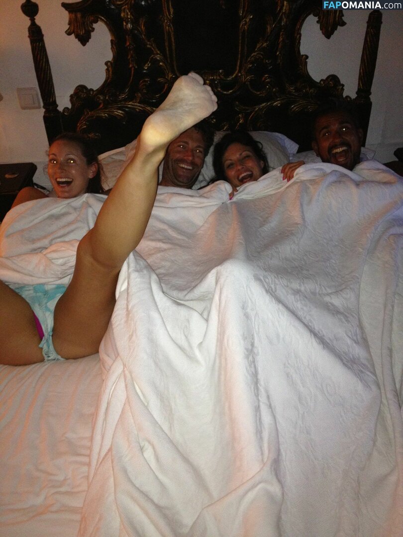 Olivia Lee Nago Przeciekłe zdjęcie #4