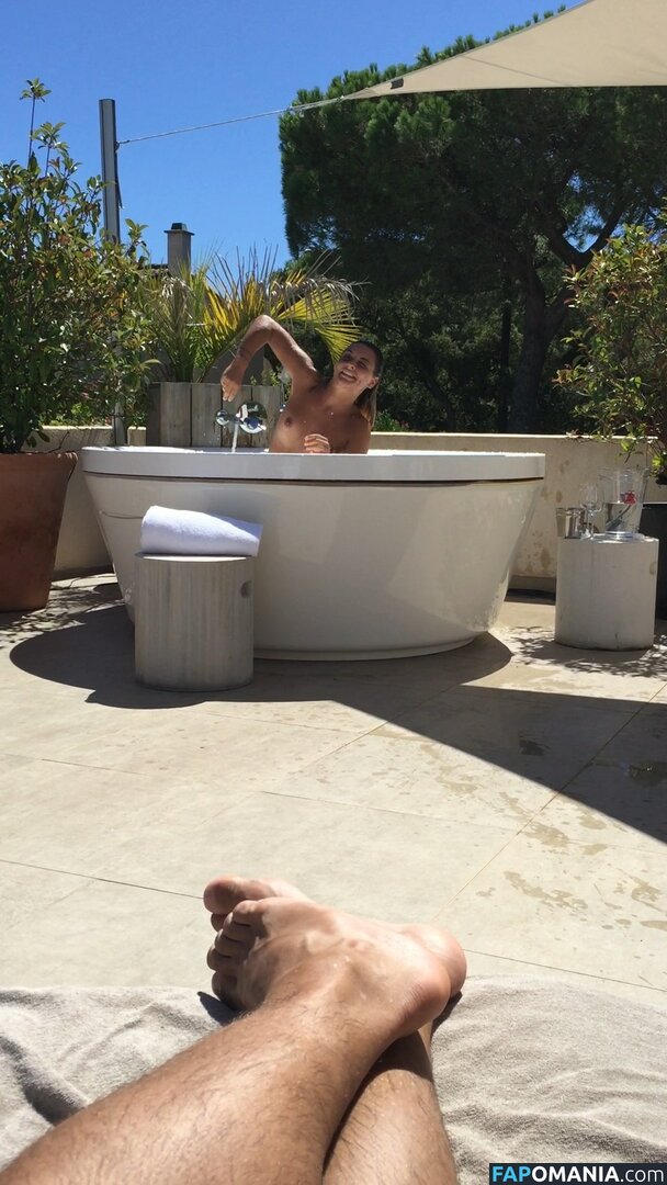 Priscilla Betti Nago Przeciekłe zdjęcie #27