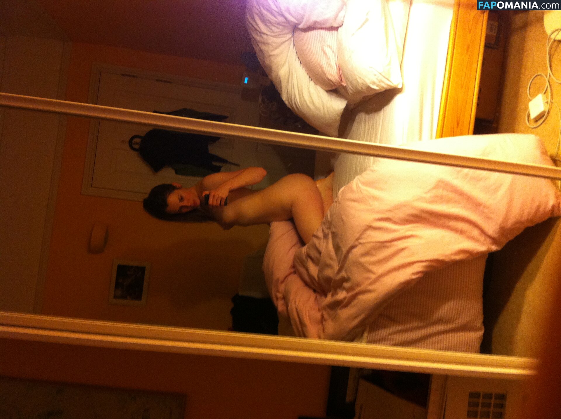 Rose Setten Nago Przeciekłe zdjęcie #97