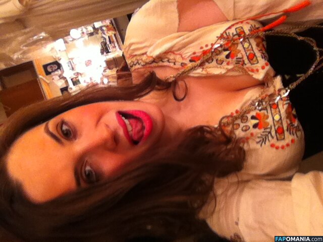 Rose Setten Nago Przeciekłe zdjęcie #101