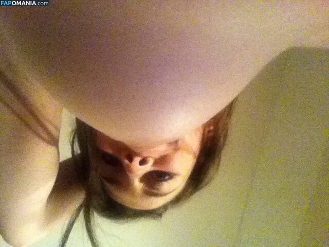 Rose Setten Nago Przeciekłe zdjęcie #111