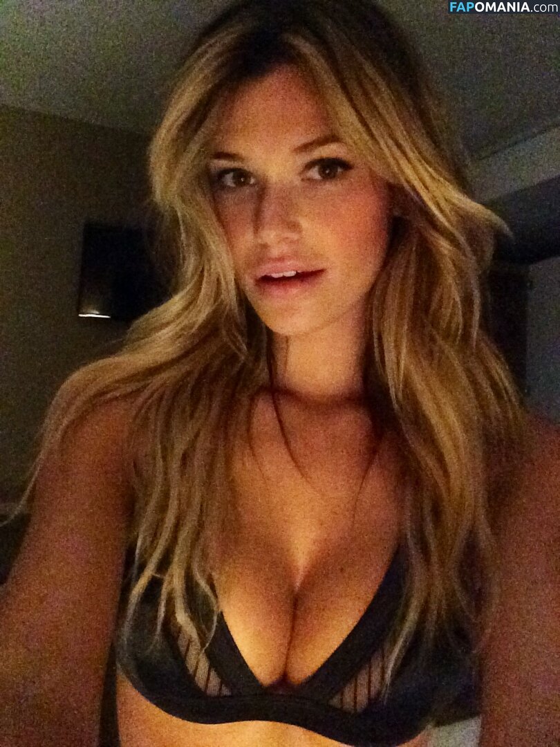 Samantha Hoopes Nago Przeciekłe zdjęcie #11