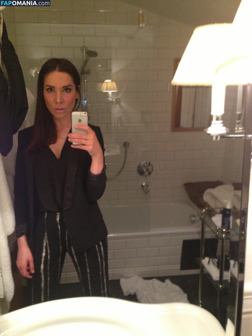 Sandra Ahrabian Nago Przeciekłe zdjęcie #15