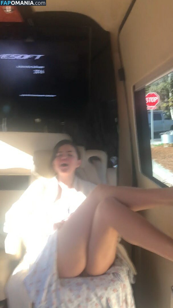 Selena Gomez Nago Przeciekłe zdjęcie #31