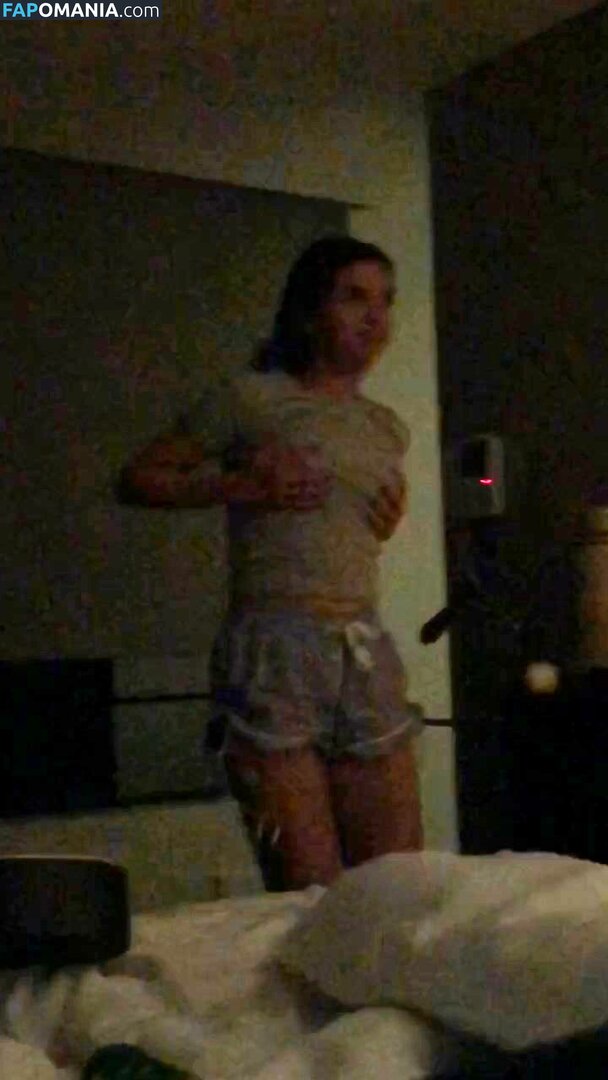 Selena Gomez Nago Przeciekłe zdjęcie #42