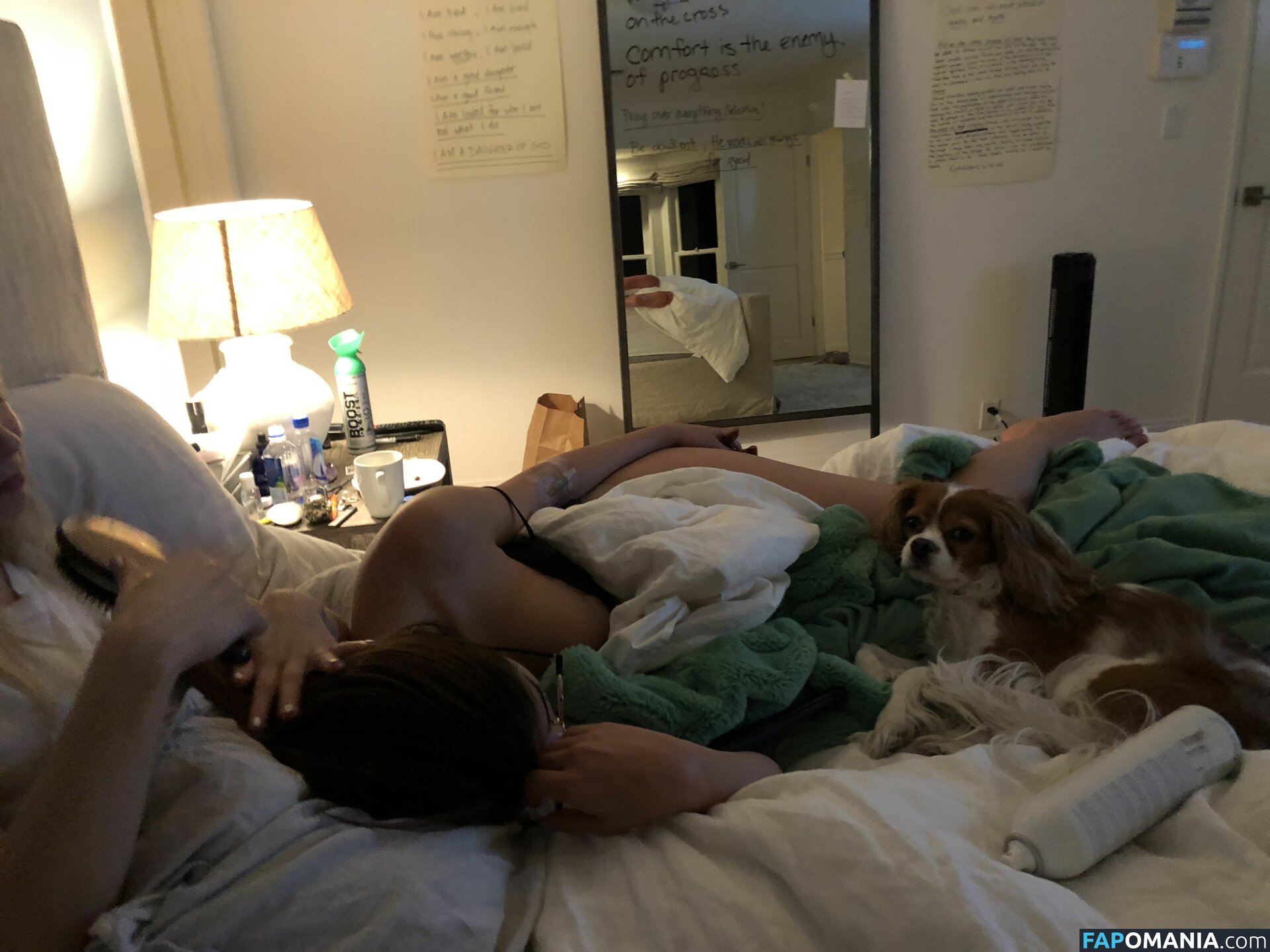 Selena Gomez Nago Przeciekłe zdjęcie #50