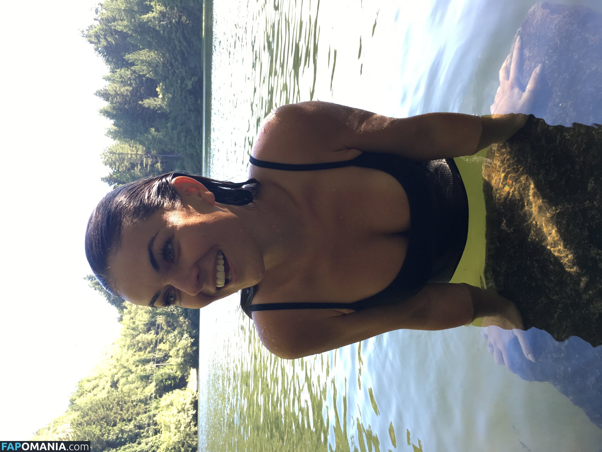 Serinda Swan Nago Przeciekłe zdjęcie #104